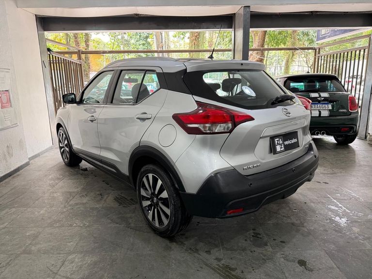 Nissan KICKS SV 1.6 16V FlexStar 5p Aut.