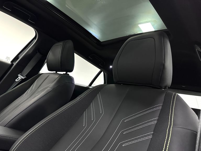 Peugeot 2008 GT 1.0 Turbo 200 5p Aut.