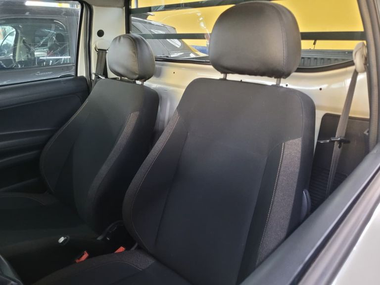 VolksWagen Saveiro Robust 1.6 Total Flex 16V 