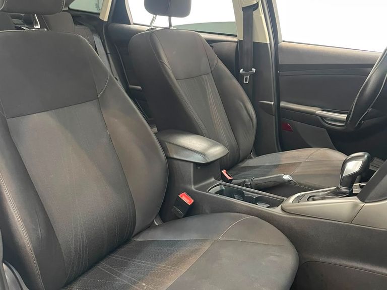 Ford Focus 2.0 16V/SE/SE Plus Flex 5p Aut.