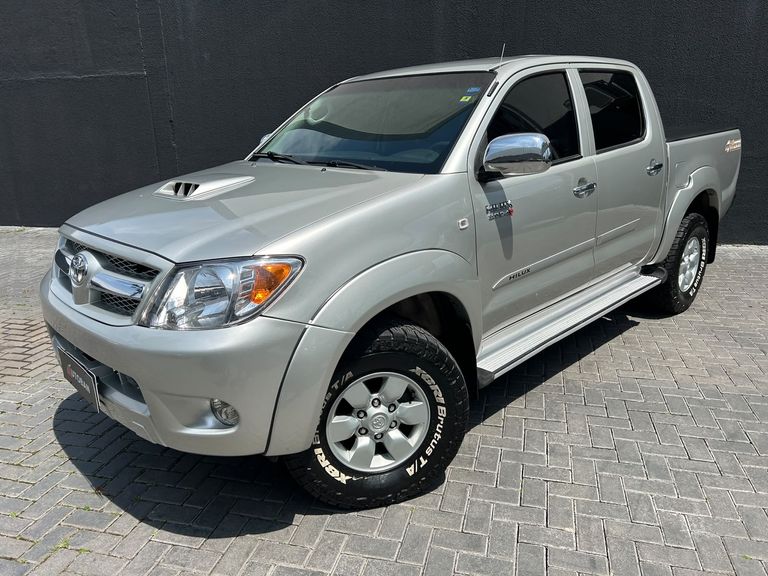 Toyota Hilux CD SRV D4-D 4x4 3.0 TDI Diesel Aut
