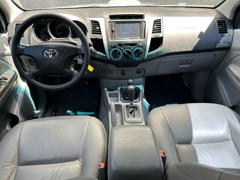 Toyota Hilux CD SRV D4-D 4x4 3.0 TDI Diesel Aut