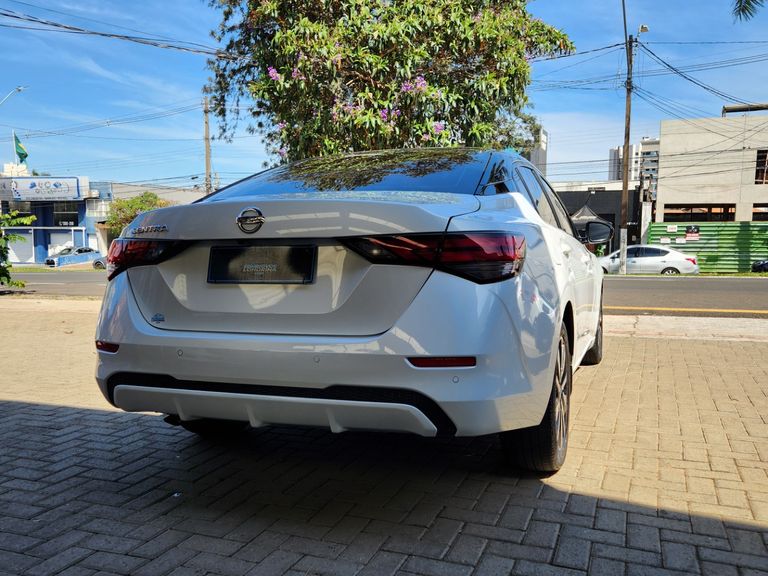 Nissan Sentra Advance 2.0 16V Aut.