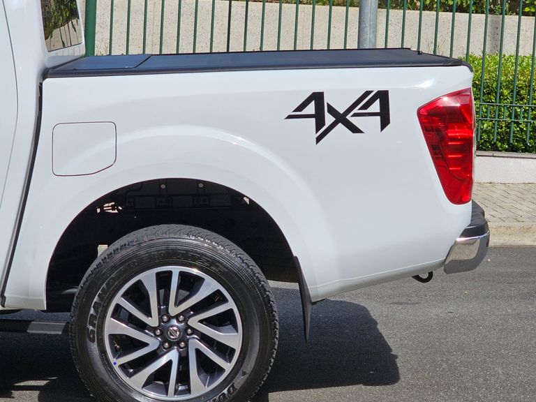 Nissan Frontier XE CD 4x4 2.3 Bi-TB Diesel Aut.