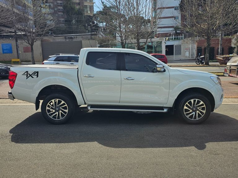 Nissan Frontier XE CD 4x4 2.3 Bi-TB Diesel Aut.