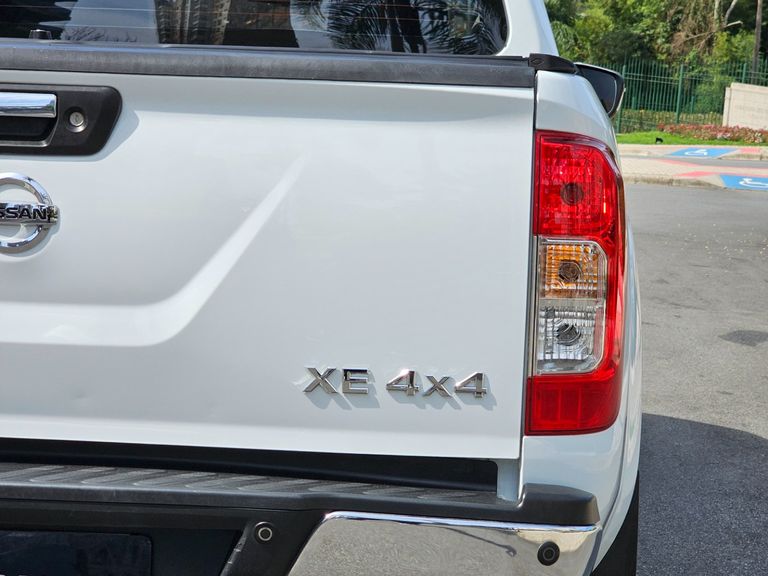 Nissan Frontier XE CD 4x4 2.3 Bi-TB Diesel Aut.