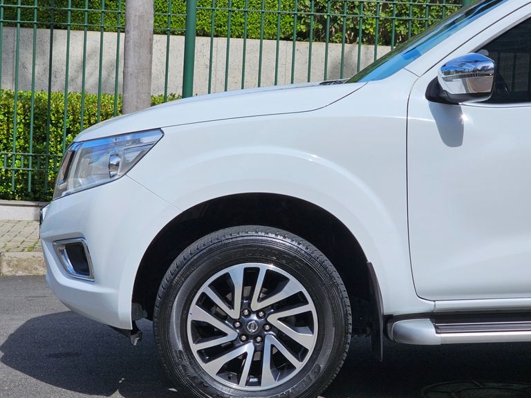 Nissan Frontier XE CD 4x4 2.3 Bi-TB Diesel Aut.
