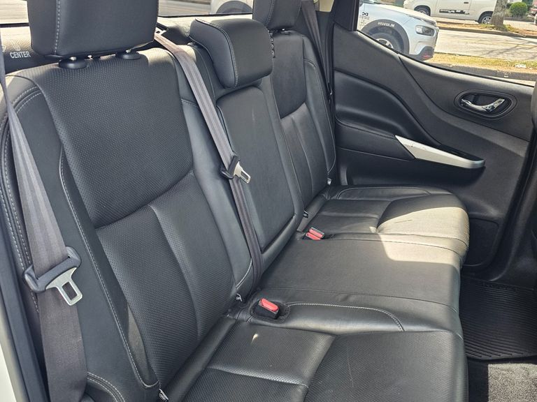 Nissan Frontier XE CD 4x4 2.3 Bi-TB Diesel Aut.