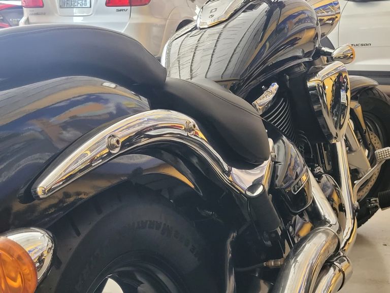 SUZUKI BOULEVARD M800