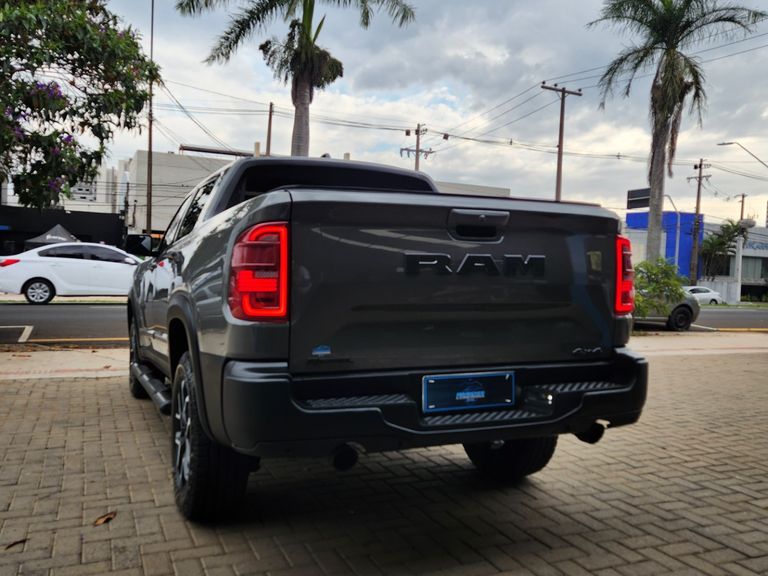 RAM RAMPAGE REBEL HURR.4 2.0 TB CD 4X4 Aut.