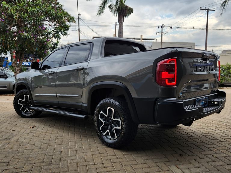RAM RAMPAGE REBEL HURR.4 2.0 TB CD 4X4 Aut.