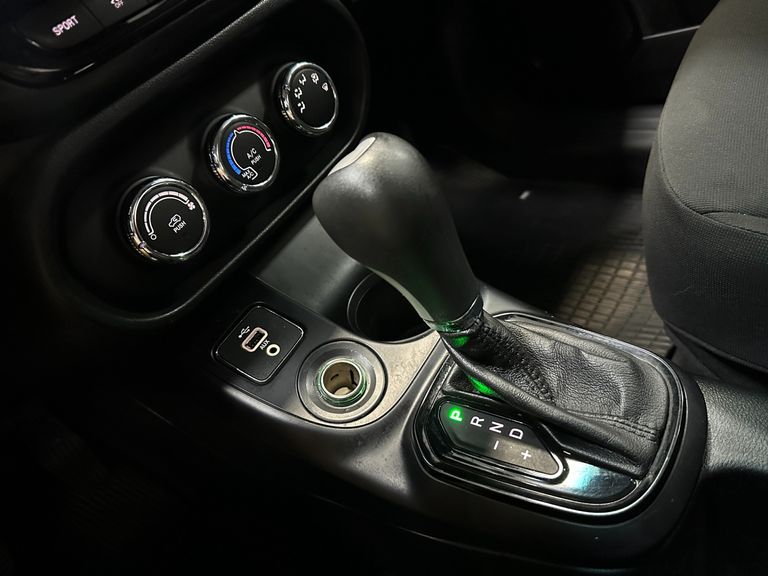 Fiat Toro Freedom 2.4 16V Flex Aut.