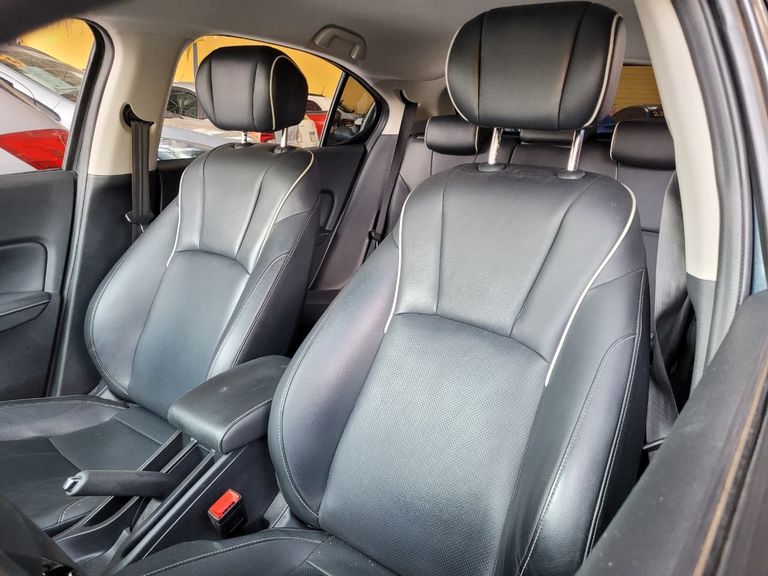Honda CITY Hatchback Touring 1.5 Flex 16V Aut
