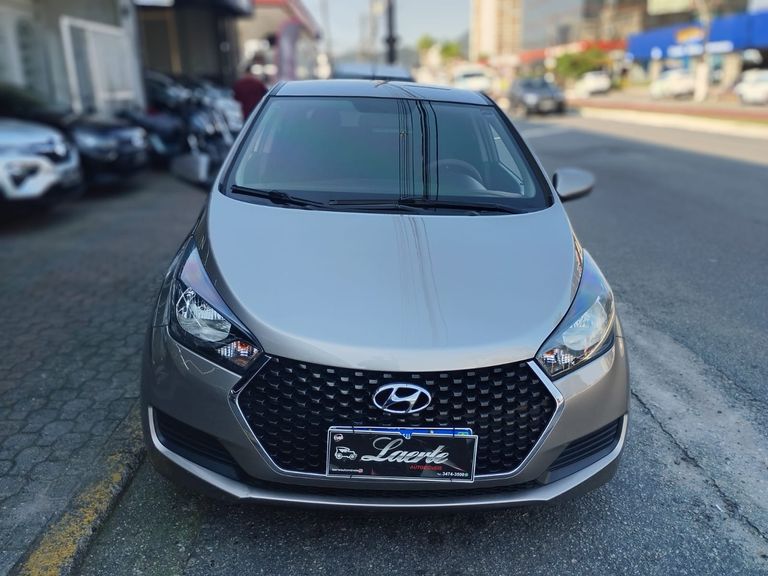 Hyundai HB20 Unique 1.0 Flex 12V Mec.