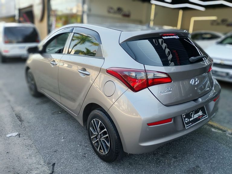 Hyundai HB20 Unique 1.0 Flex 12V Mec.