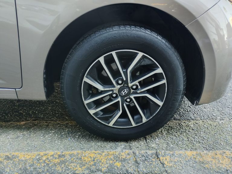 Hyundai HB20 Unique 1.0 Flex 12V Mec.