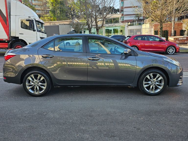 Toyota Corolla XEi 2.0 Flex 16V Aut.