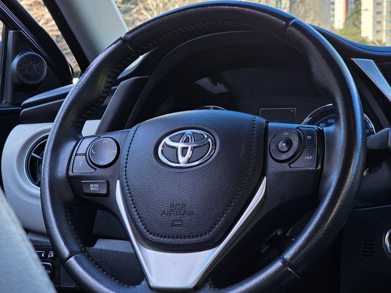 Toyota Corolla XEi 2.0 Flex 16V Aut.