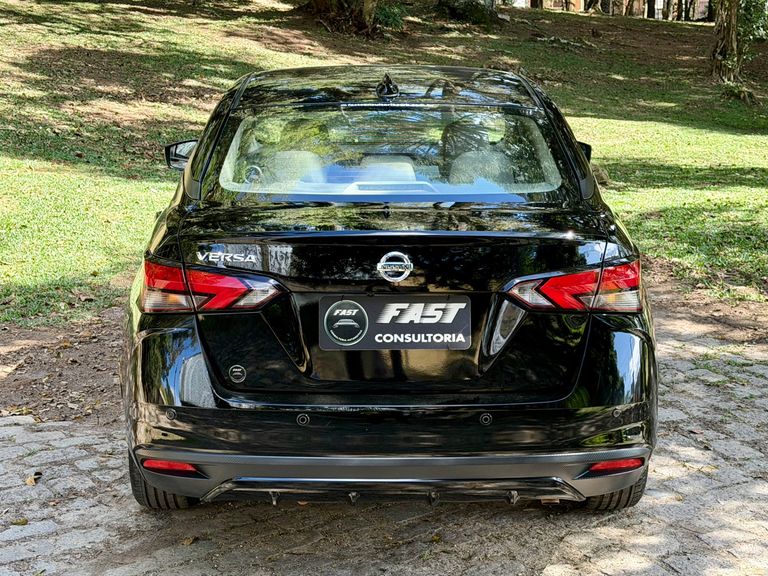 Nissan VERSA Exclusive 1.6 16V Flex Aut.