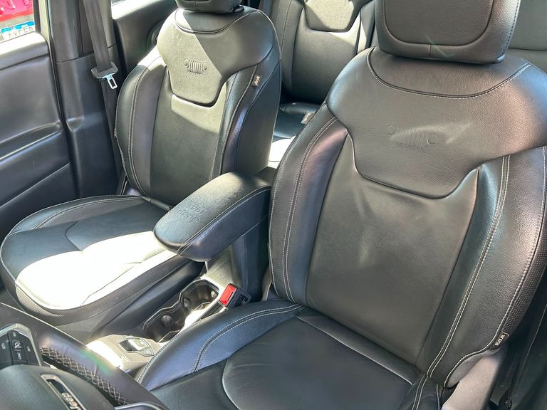 Jeep Renegade Long. T270 1.3 TB 4x2 Flex Aut.