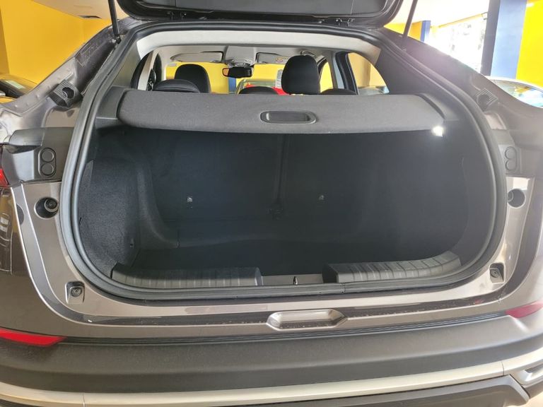 Fiat Fastback Audace 200 TB Aut (Hibrído)