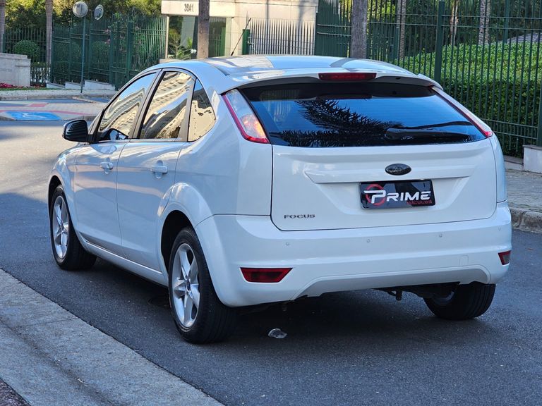 Ford Focus 1.6 S/SE/SE Plus Flex 8V/16V  5p