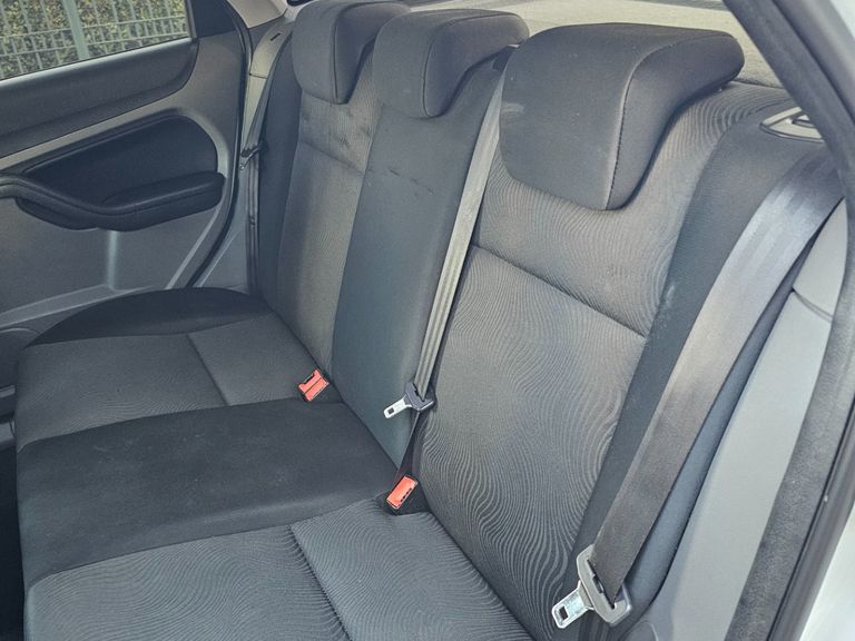 Ford Focus 1.6 S/SE/SE Plus Flex 8V/16V  5p