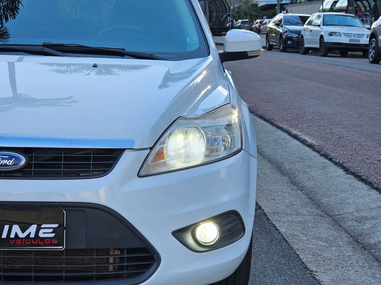 Ford Focus 1.6 S/SE/SE Plus Flex 8V/16V  5p