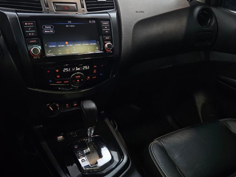 Nissan Frontier PRO4X CD 4x4 2.3 Bi-TB Die. Aut