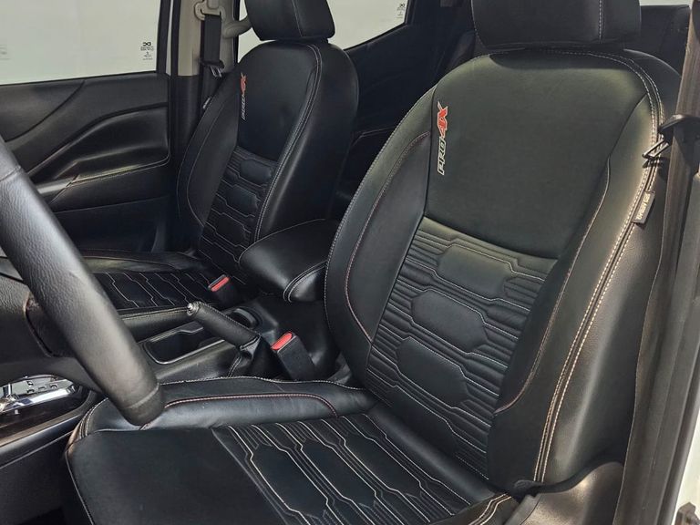 Nissan Frontier PRO4X CD 4x4 2.3 Bi-TB Die. Aut