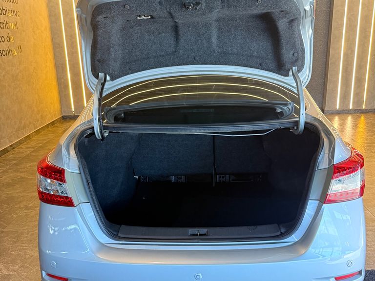 Nissan Sentra SL 2.0/ 2.0 Flex Fuel 16V Aut.