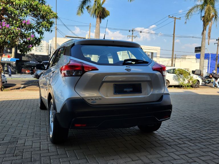 Nissan KICKS S Direct 1.6 16V Flex 5p Aut.