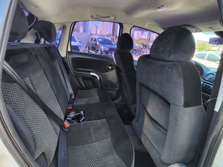 Citroën C3 Exclusive 1.4 Flex 8V 5p