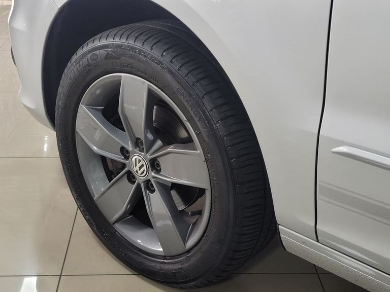 VolksWagen Fox Connect 1.6 Flex 8V 5p