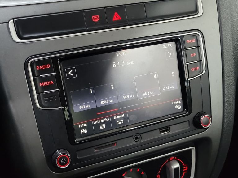 VolksWagen Fox Connect 1.6 Flex 8V 5p