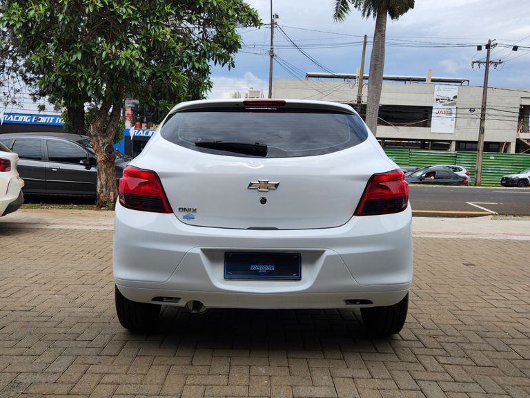Chevrolet ONIX HATCH Joy 1.0 8V Flex 5p Mec.