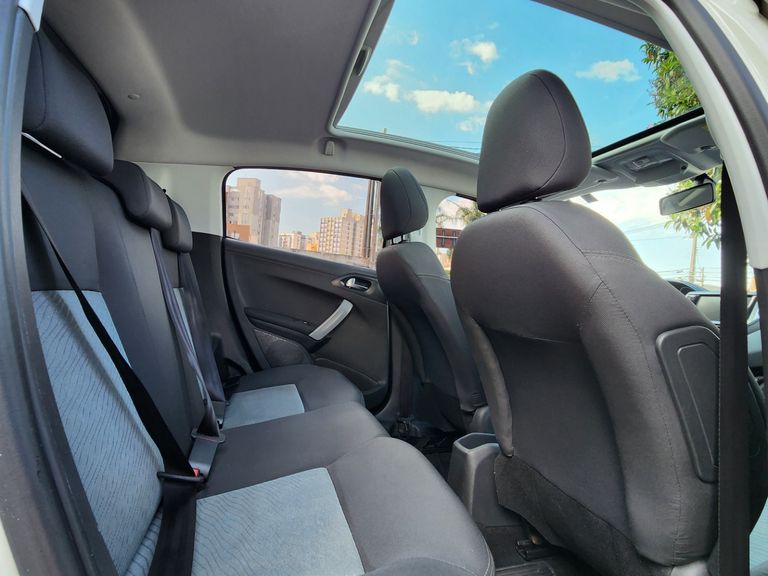 Peugeot 208 Allure 1.5 Flex 8V 5p