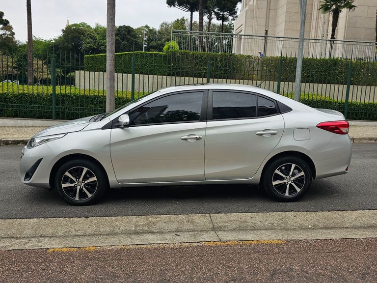 Toyota YARIS XLS Connect Sed. 1.5 Flex 16V Aut.