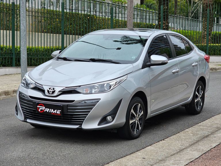 Toyota YARIS XLS Connect Sed. 1.5 Flex 16V Aut.