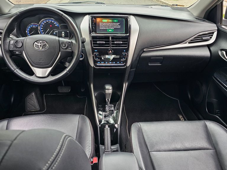 Toyota YARIS XLS Connect Sed. 1.5 Flex 16V Aut.