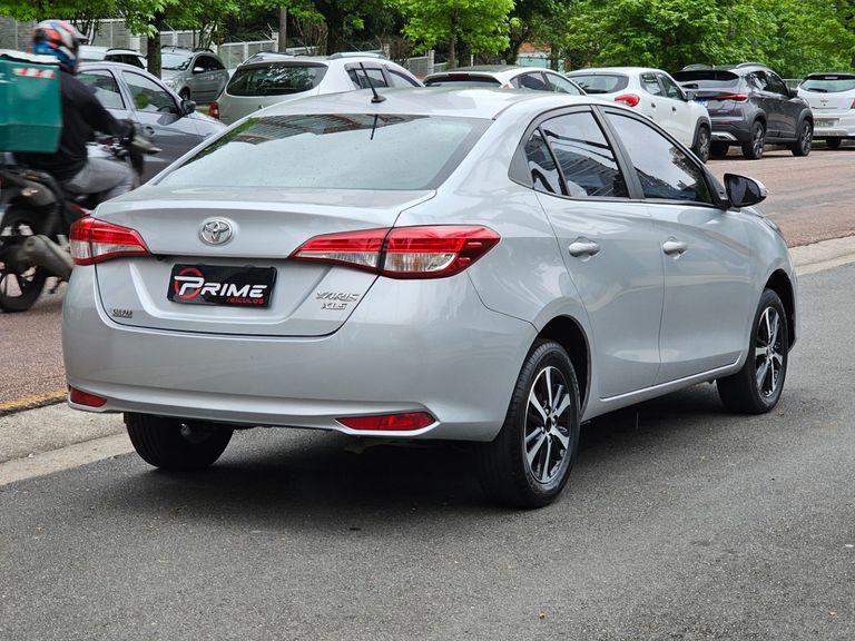 Toyota YARIS XLS Connect Sed. 1.5 Flex 16V Aut.