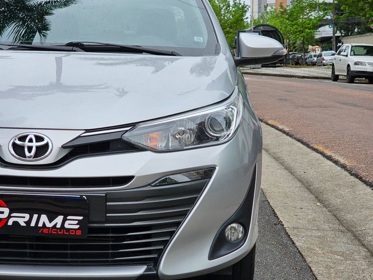 Toyota YARIS XLS Connect Sed. 1.5 Flex 16V Aut.