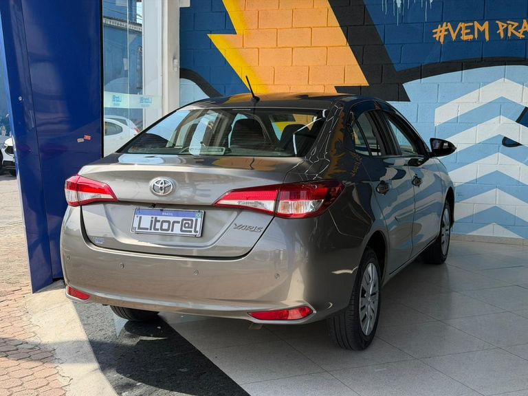 Toyota YARIS XL Live Sedan 1.5 Flex 16V 4p Aut.