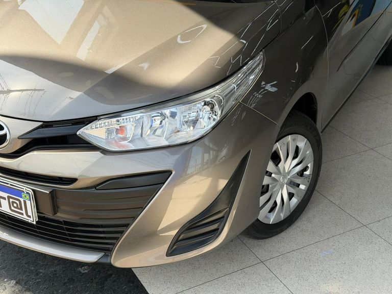 Toyota YARIS XL Live Sedan 1.5 Flex 16V 4p Aut.
