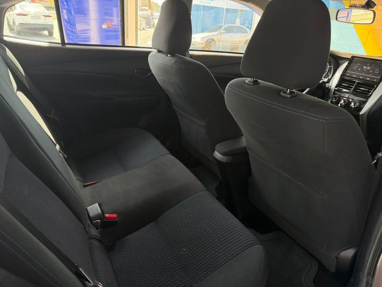 Toyota YARIS XL Live Sedan 1.5 Flex 16V 4p Aut.