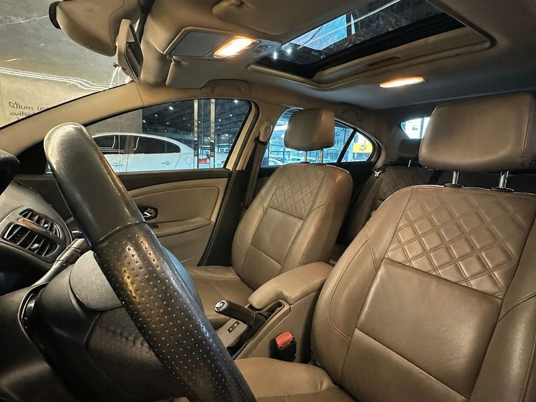 Renault FLUENCE Sedan Privilège 2.0 16V FLEX Aut
