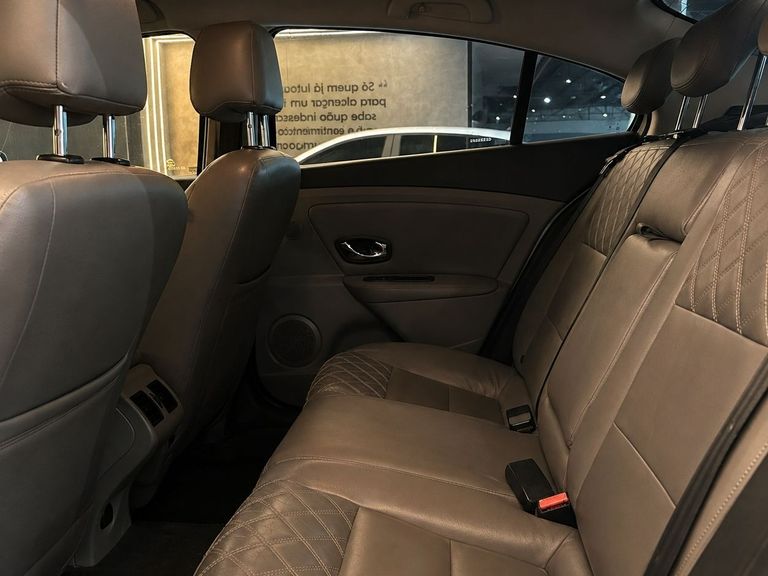 Renault FLUENCE Sedan Privilège 2.0 16V FLEX Aut