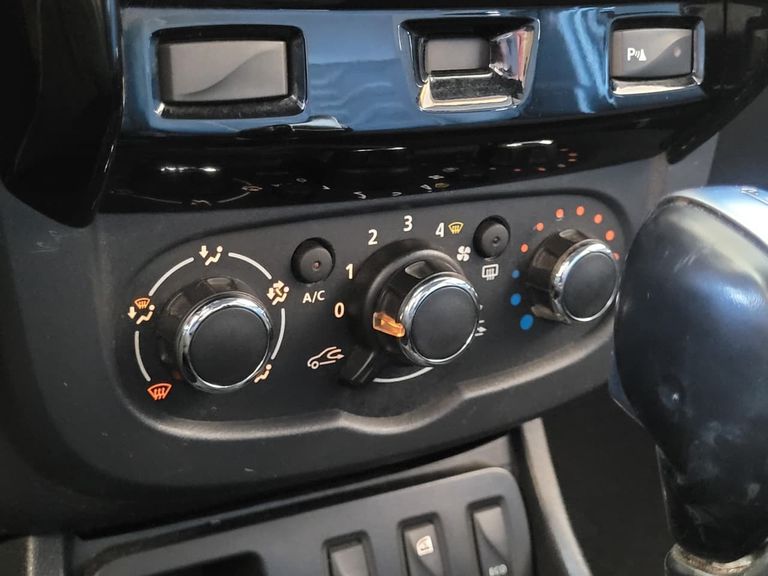 Renault DUSTER Dynamique 2.0 Flex 16V Aut.