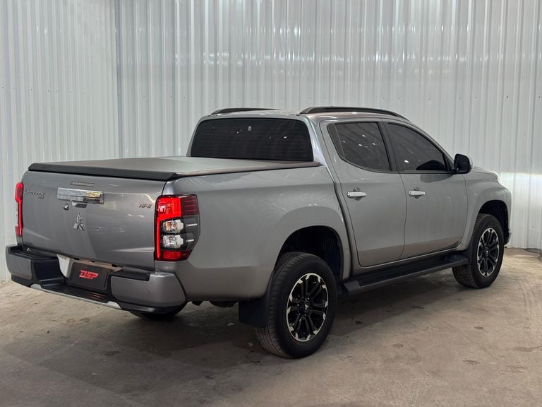 Mitsubishi L200 Triton Sport HPE 2.4 CD Diesel Aut.