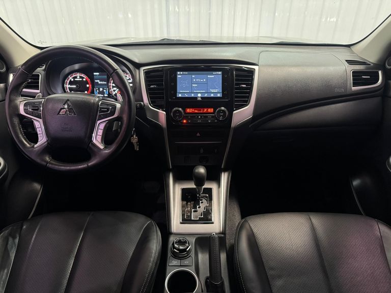 Mitsubishi L200 Triton Sport HPE 2.4 CD Diesel Aut.